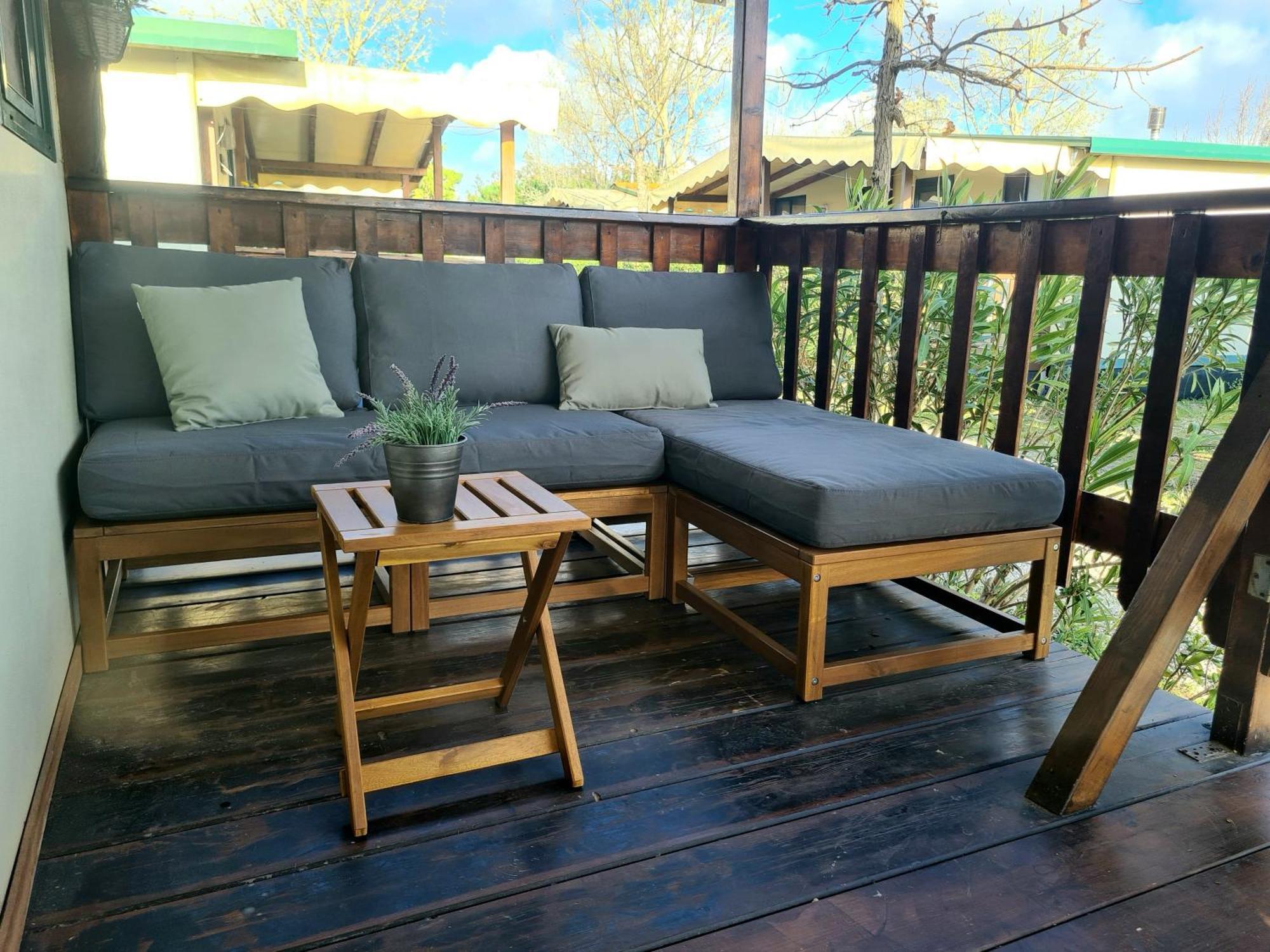 Comfortabele Familie Chalets Met Veranda Incl Airco Dichtbij Zee! Viareggio Dış mekan fotoğraf